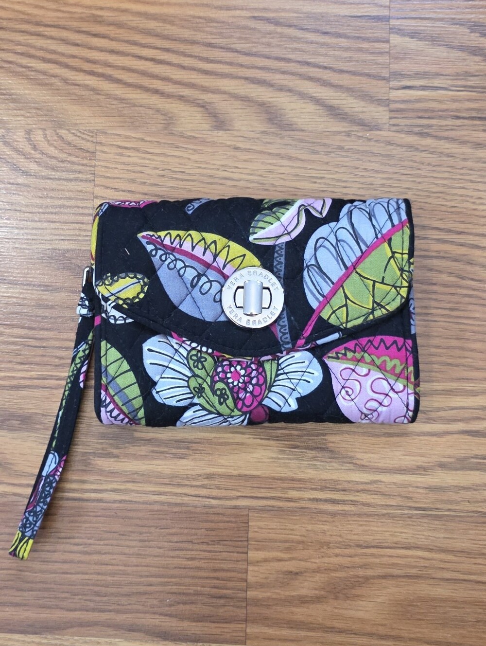 Vera Bradley Turn-Lock Wallet Wristlet Black With Multicolor Flowers *EUC*